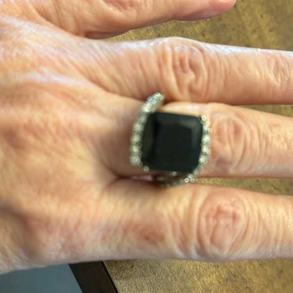 Costume ring - Picture 3 of 6